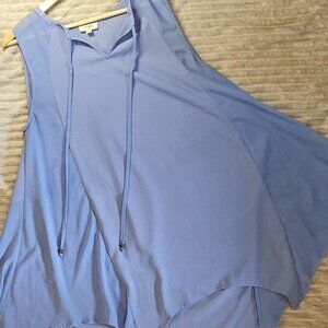 Lovely flowing Umgee top, sleeveless, flowing, M fits more like a large!